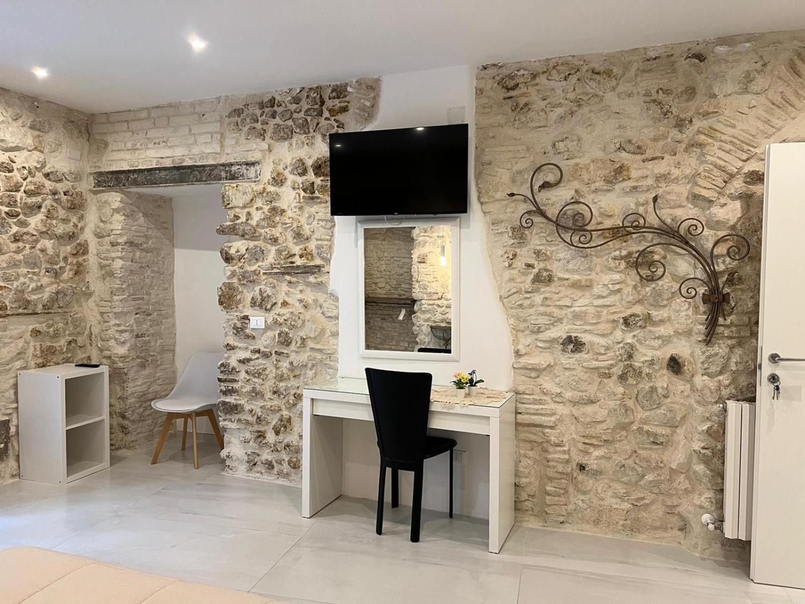 Il Viandante Bed & Breakfast Sulmona Exterior photo
